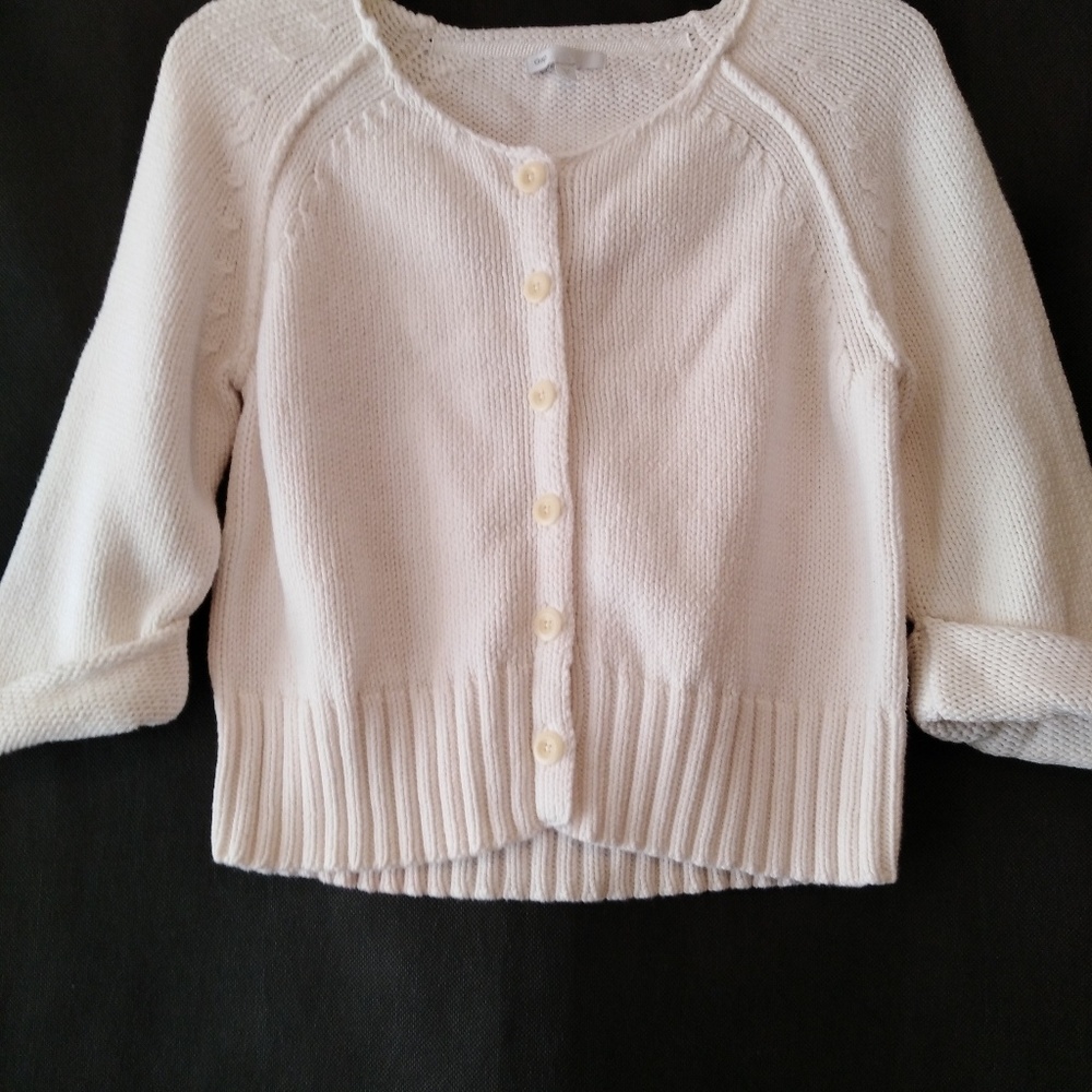 Gap sweater